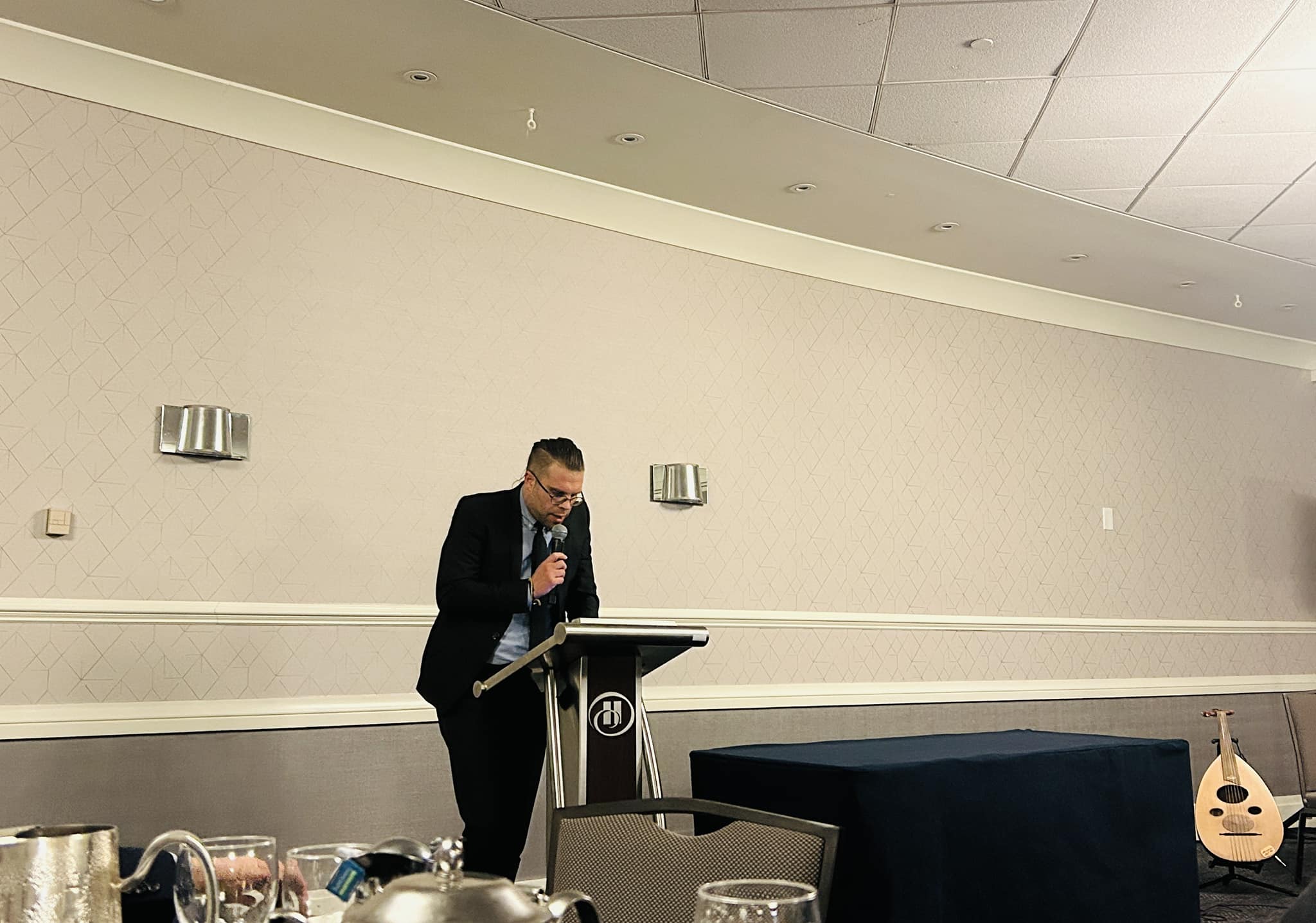 Andrew DeCort addressing the Middle East Dinner at the National Prayer Breakfast 2025